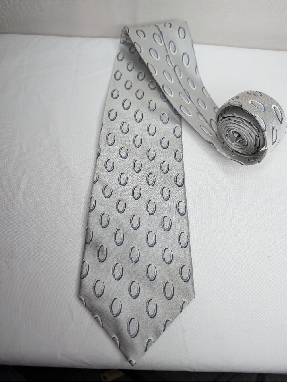 Bachrach Silver Gray Tie with Oval Pattern